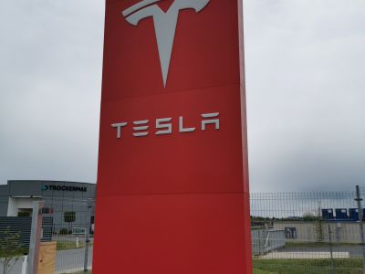 Tesla - Prall Werbetechnik