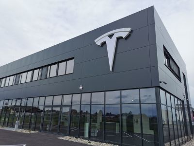Tesla - Prall Werbetechnik