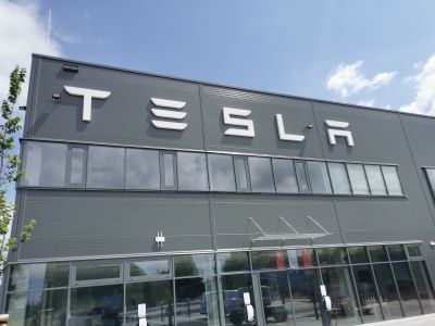 Tesla - Prall Werbetechnik